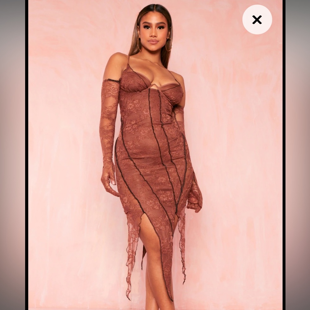 Chocolate Lace Underwired Asymmetric Hem Glove
Detail Midi Dress PLT